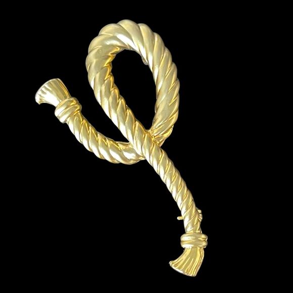 Large Twisted Gold Tone Rope Textured Pin Brooch 1.75”x3” Versatile Ways To Wear - Picture 1 of 5